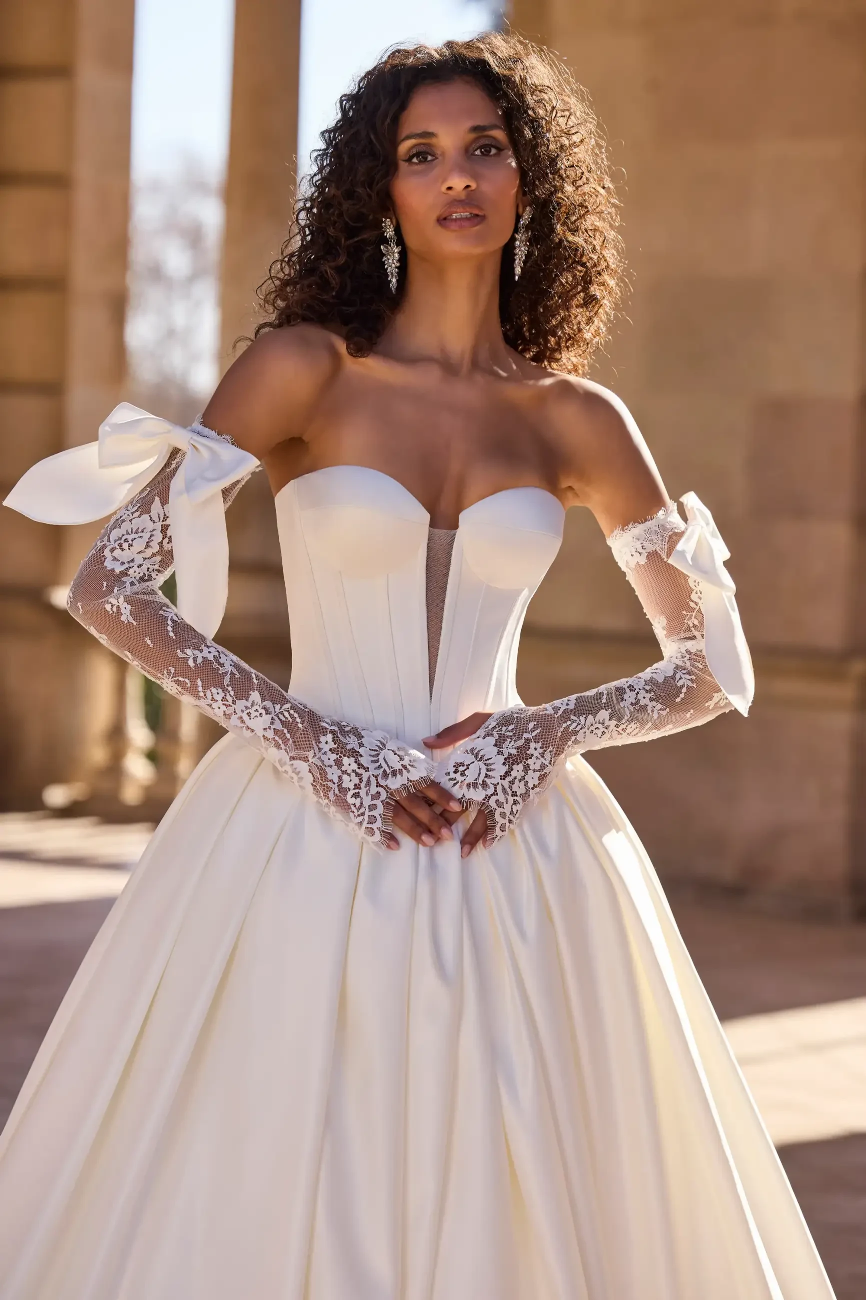 Popular Necklines Every Bride Should Know Image